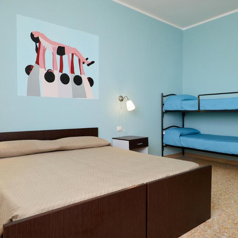 Soleē, Family Holidays & Hostelling - Family Room - 4