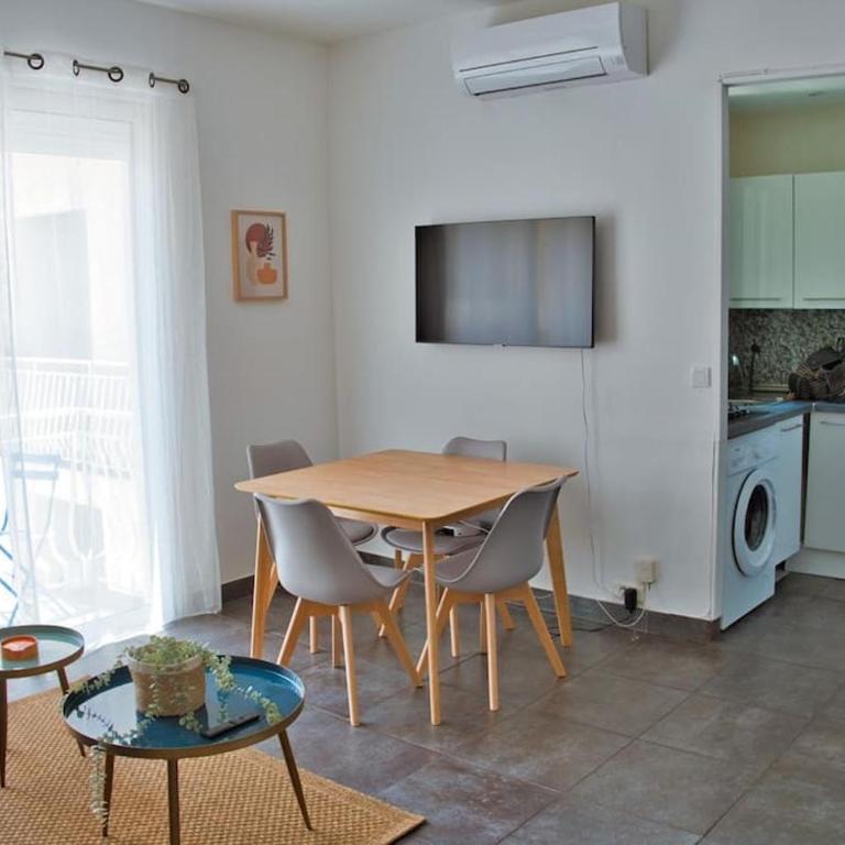Cosy studio à 2 pas de la plage - Appartement - Vue sur Mer - 4