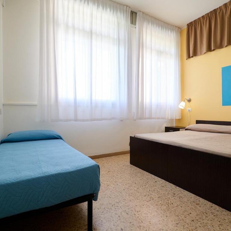 Soleē, Family Holidays & Hostelling - Family Room with Garden View - 3