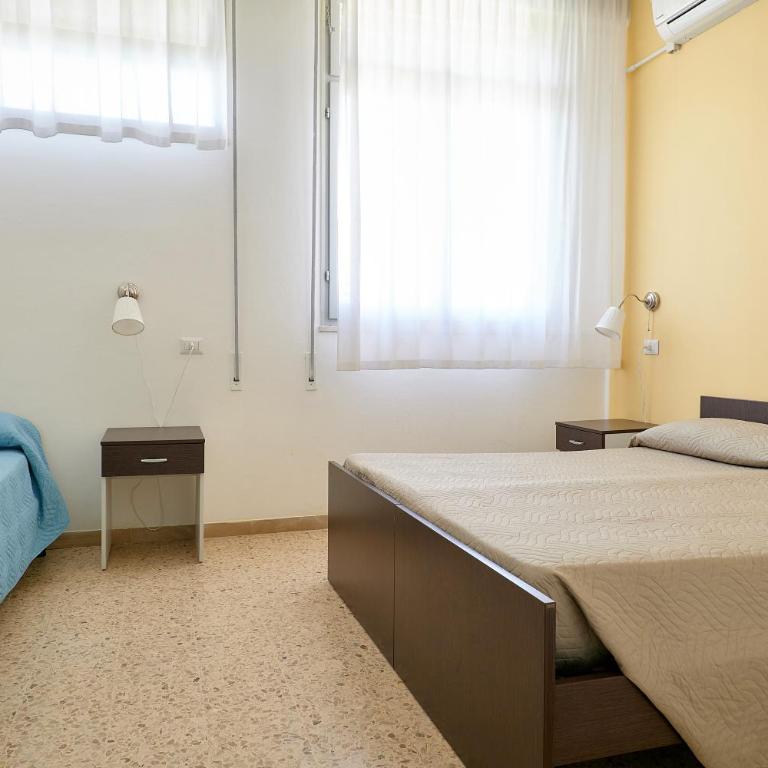 Soleē, Family Holidays & Hostelling - Family Room with Garden View - 8