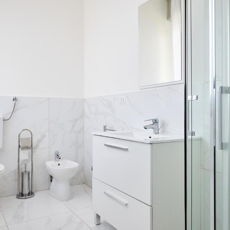 Soleē, Family Holidays & Hostelling - Quadruple Room with Sea View - 26