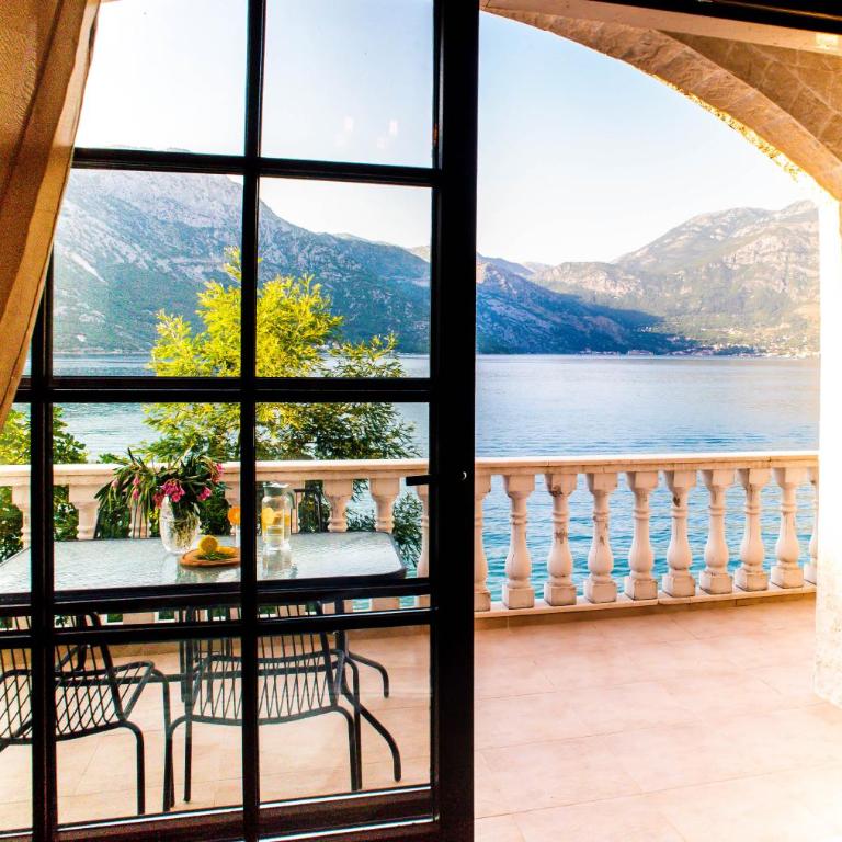 Villa Chantal - Apartment with Balcony - 1