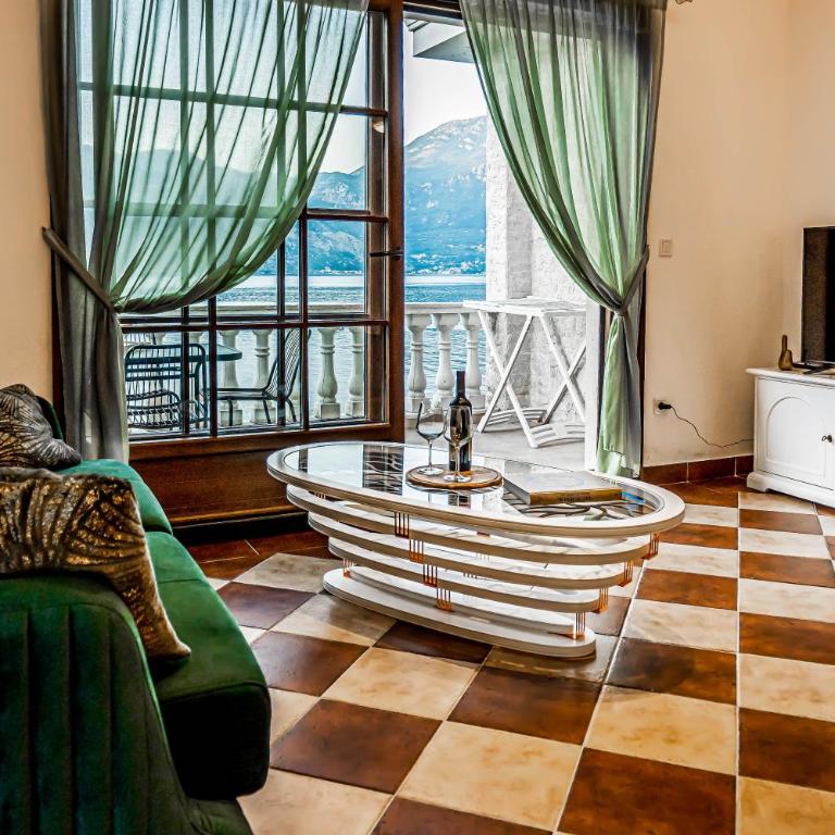 Villa Chantal - Apartment with Sea View - 2