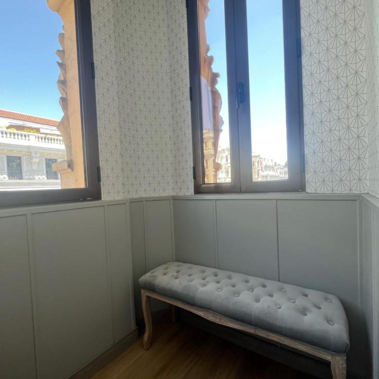 Hostal Avenida - Habitación Doble con baño privado - 5