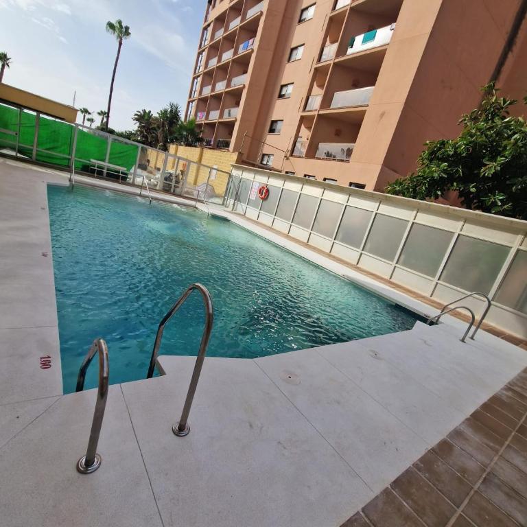 Esplendido APARTAMENTO, CARIHUELA EDIFICIO EL REMO, PRIMERA LÍNEA - Apartamento de 2 dormitorios - 9