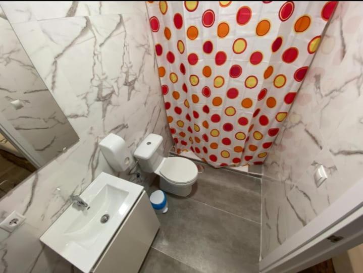 Hostal Avenida Andalucia - Solo Adultos - Habitación Doble Estándar - 8