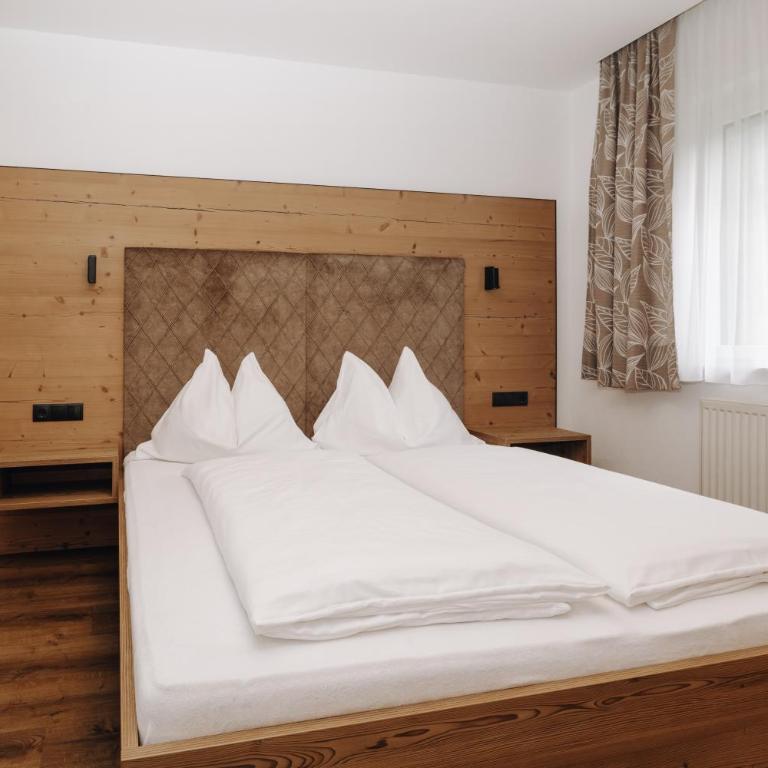 Hotel Garni Tannenhof - Double Room - 11