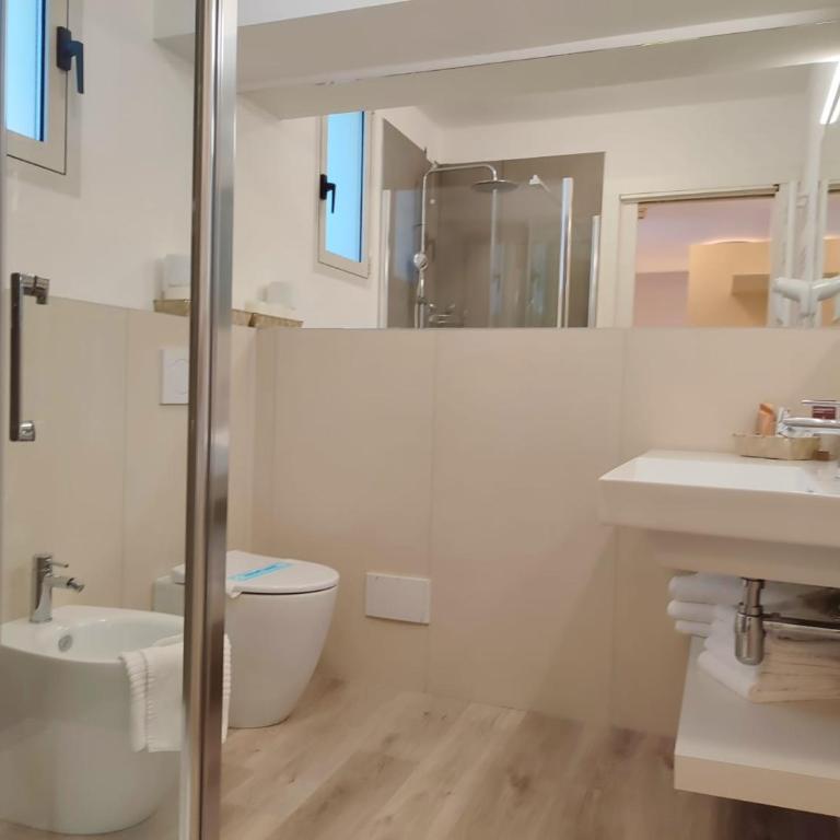 Hotel Madera - Camera Familiare Comfort con Balcone - 4