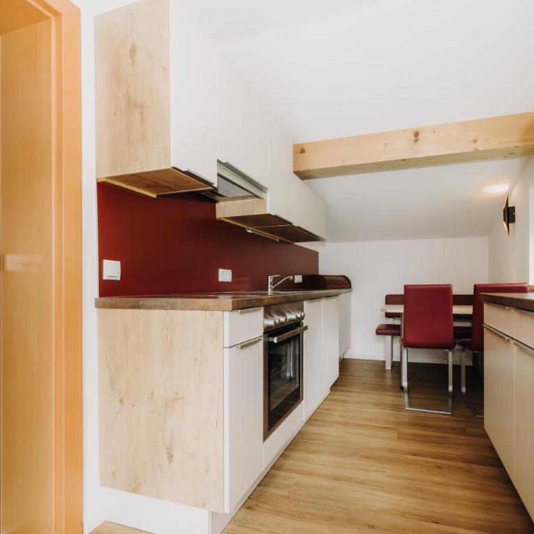 Hotel Garni Tannenhof - One-Bedroom Apartment with Balcony - 3