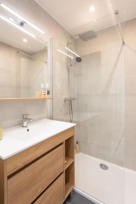 L43 Staywizus - Suite Maurice sea view 6Pax -Terrace, Parking, AC - Appartement 3 Chambres - 27