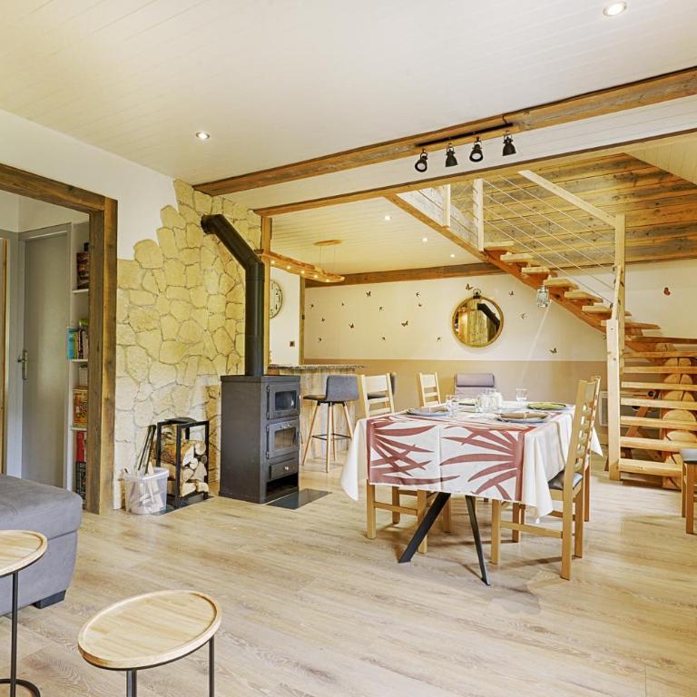 Le Ptit Bonheur - avec vue montagne et terrasse - Two-Bedroom House - 11