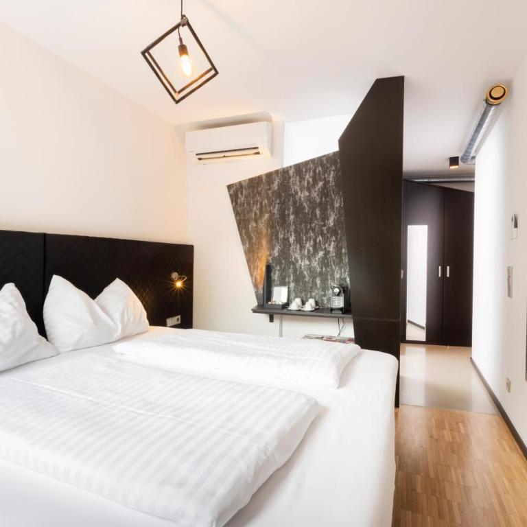 Das Edlinger - Doppelzimmer mit Blick auf den Innenhof - 6