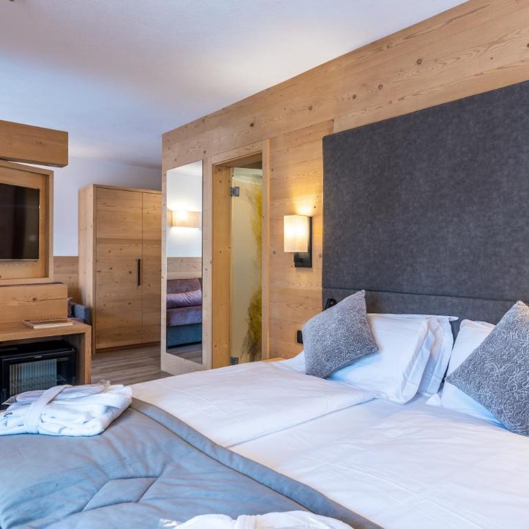 Hotel Meida - Junior Suite - 8