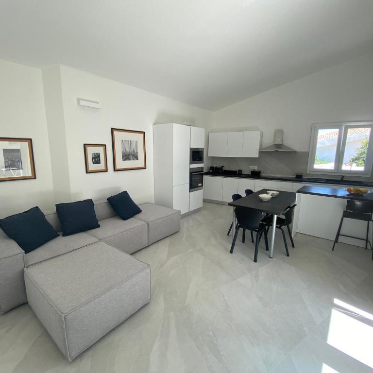 Villa Giuliana Luxury Home: piscina, solarium, barbecue. A pochi passi dal mare - Villa con Piscina Privata - 15