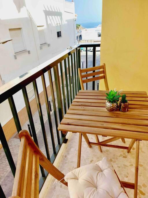 TORRE DEL MAR DELUXE CLOSE TO BEACH & PARKING Sinese Design Homes - Apartamento de 2 dormitorios - 1