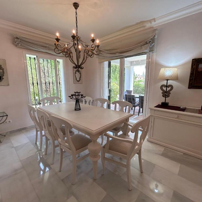 Villa Maisa Luxury Marbella by Málaga Planners - Casa - 68