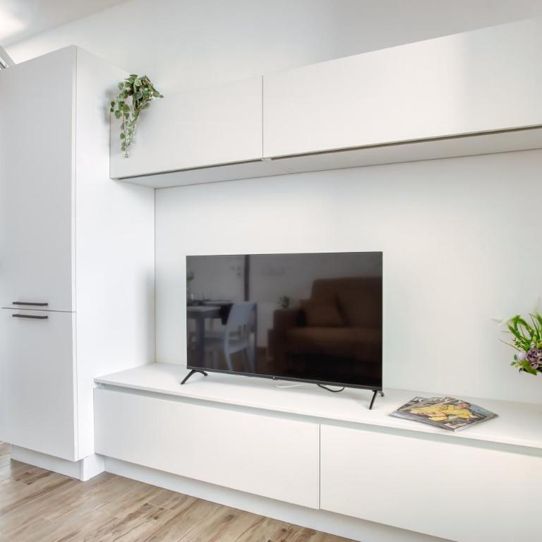 Just Urban Stays - Modern 1-BR Flat with 90 sqm Terrace - M4 Tolstoj - Appartamento con 1 Camera da Letto - 13