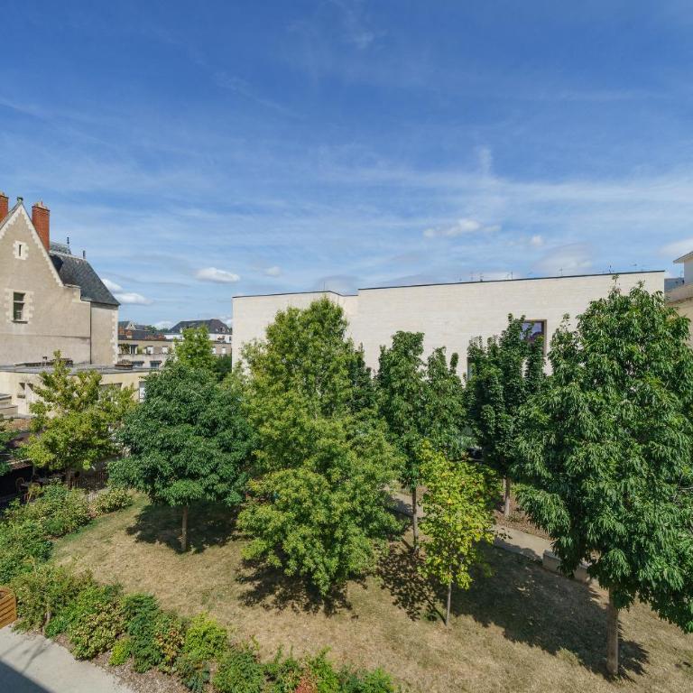 Le Balcon des Arts - PrestiPlace Collection - Two-Bedroom Apartment - 26