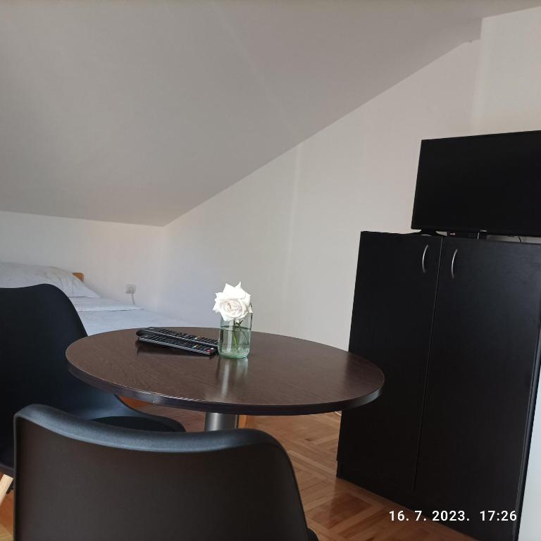 Apartments Dobra Vila - Studio Apartment - 4
