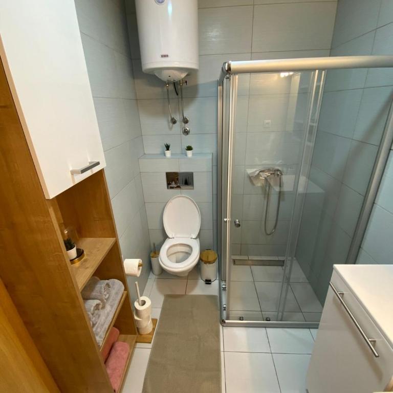 Family Apartment - One-Bedroom Apartment - 8