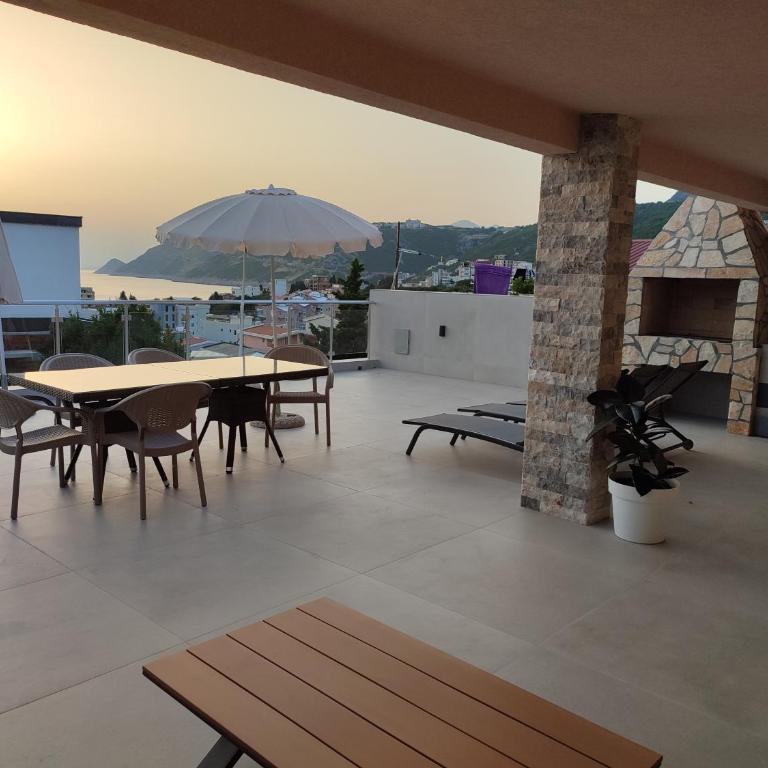 Sayohat Apartments - Apartment with Terrace - 12