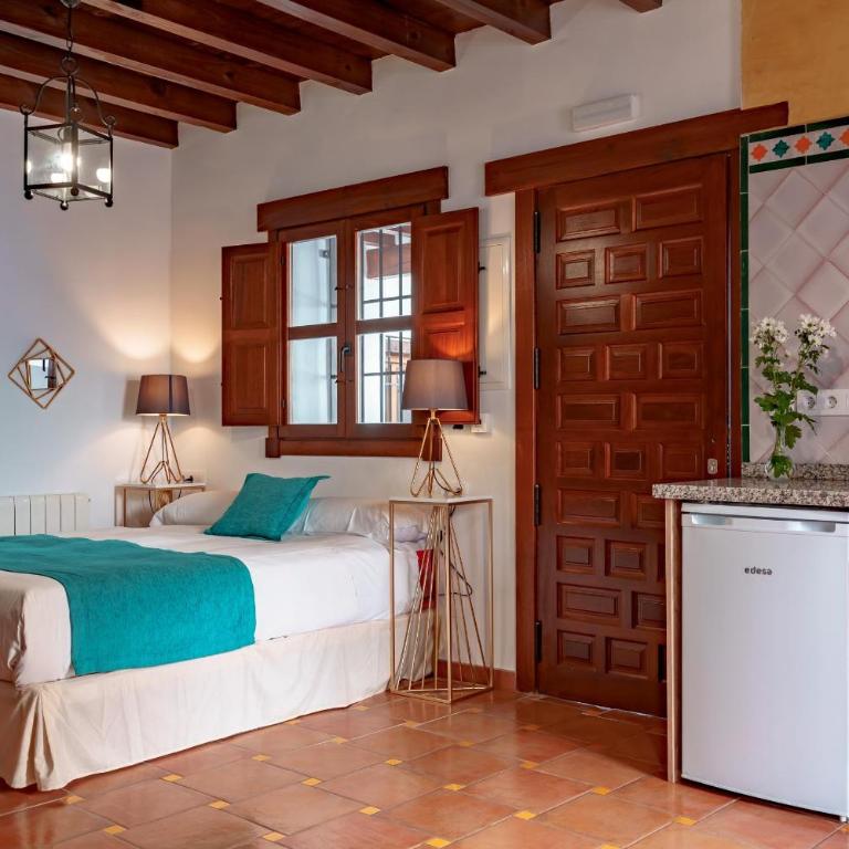 SUITES CASA DE LAS COLUMNAS - Studio with Terrace - 10