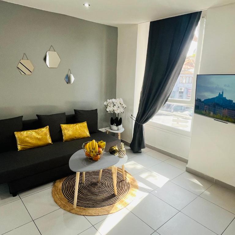 SUPERBE DUPLEX DESIGN NEUF 2 CHAMBRES, CLIMATISE TOUT CONFORT, FACILE D,ACCES STATIONNEMENT GRATUIT - Apartamento de 2 dormitorios - 7