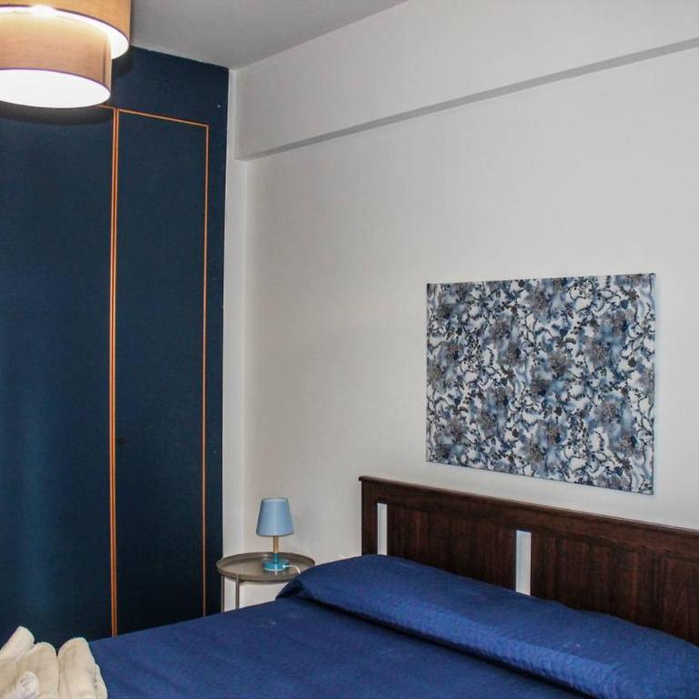 Alexander House - Double Room with Private Bathroom - 5