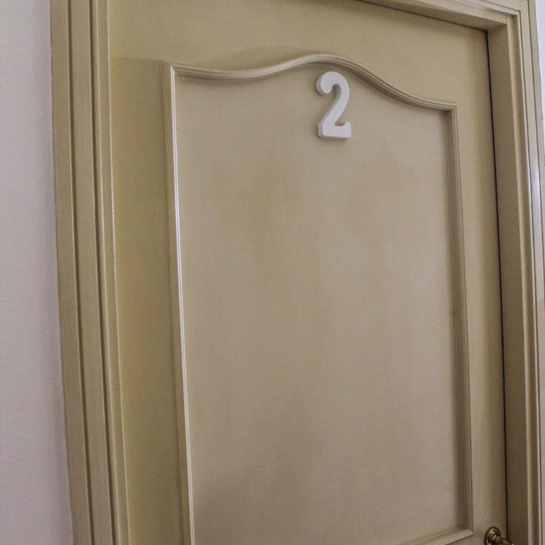 Alexander House - Twin Room with Private External Bathroom - 4