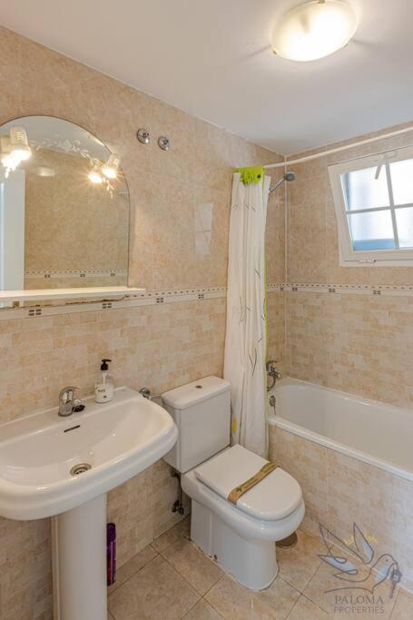 3Bdr 2 Bath Apt with parking in the best location - Three-Bedroom Apartment - 24