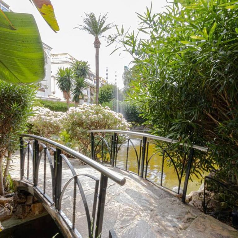 3Bdr 2 Bath Apt with parking in the best location - Three-Bedroom Apartment - 38