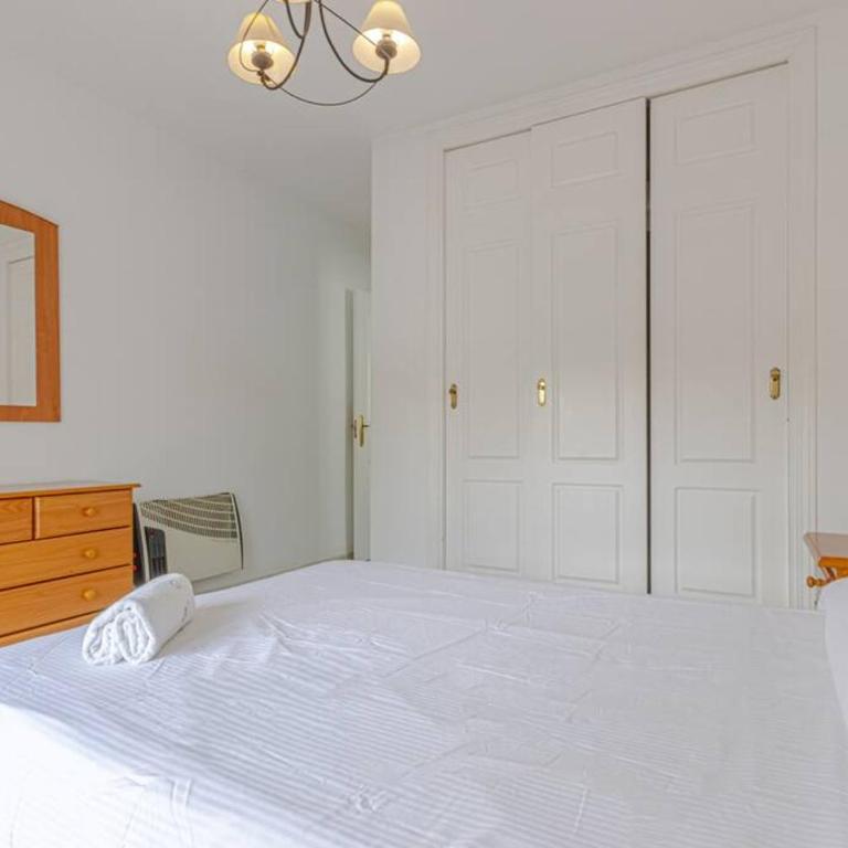 3Bdr 2 Bath Apt with parking in the best location - Three-Bedroom Apartment - 23