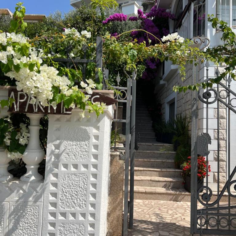 Apartment Salaj - Three-Bedroom House - 4