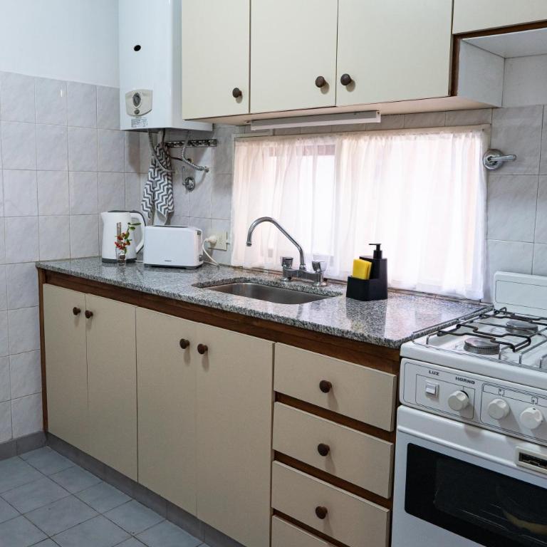 Tu Hogar en Trelew I Calidez y practicidad - Apartamento de 3 dormitorios - 4