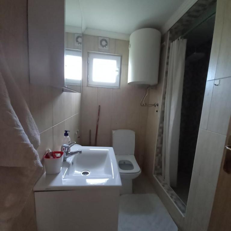 Liza Apartment - Two-Bedroom Apartment - 20