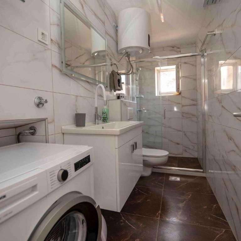 Apartmani Berdovic - Kuća sa 2 Spavaće Sobe - 11