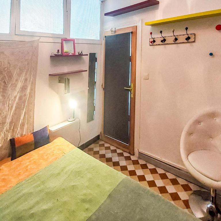 Awesome Apartment In Saint-Étienne With Wifi - Appartement 1 Chambre - 9