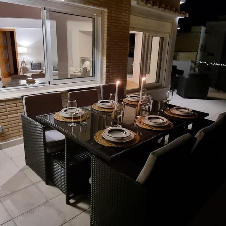 MAGNÍFICO ÁTICO EN EL CENTRO DE DENIA - Three-Bedroom Apartment - 1