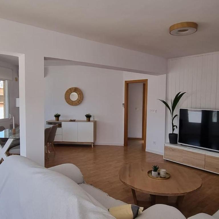 MAGNÍFICO ÁTICO EN EL CENTRO DE DENIA - Three-Bedroom Apartment - 11