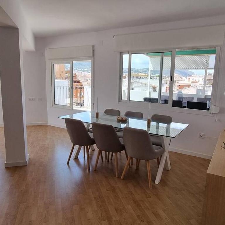 MAGNÍFICO ÁTICO EN EL CENTRO DE DENIA - Three-Bedroom Apartment - 13