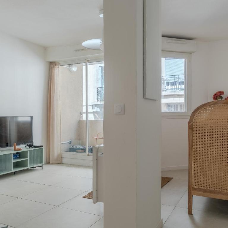 Charmant T2 avec balcon - Chaves - Apartamento de 1 dormitorio - 2