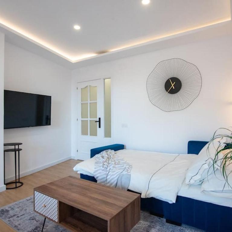+25Y ONLY, Family flat near the beach - Three-Bedroom Apartment - 33