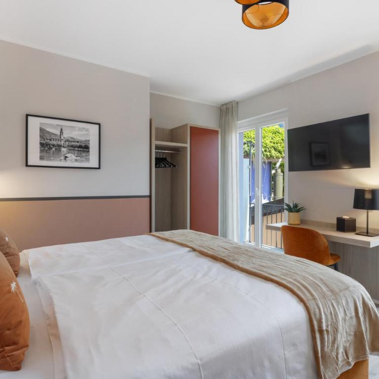 Living Ascona Boutique Hotel - Camera Matrimoniale Premium con Balcone - 4
