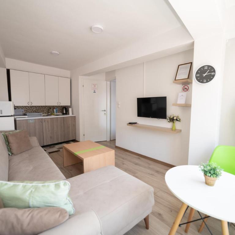 Mary's Apartments - One-Bedroom Apartment - 4