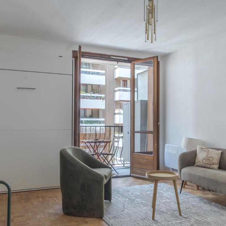 Appartement cosy avec balcon - Apartamento de 1 dormitorio - 2