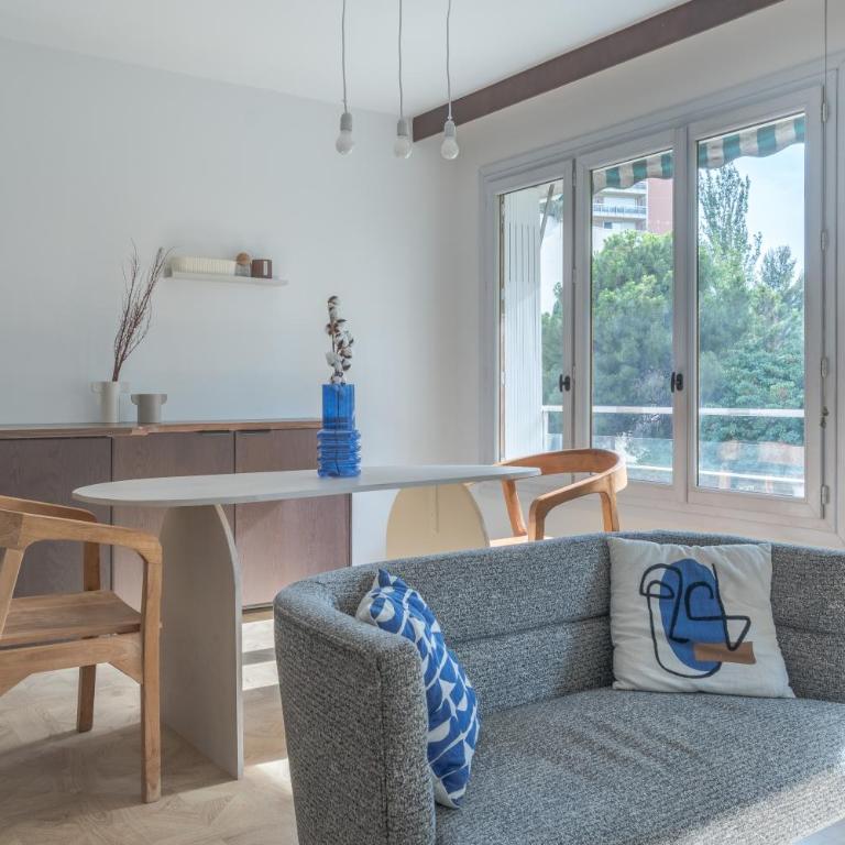 Charmant T2 en centre ville - Castelane - Appartement 1 Chambre - 2