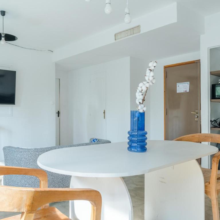 Charmant T2 en centre ville - Castelane - Appartement 1 Chambre - 10