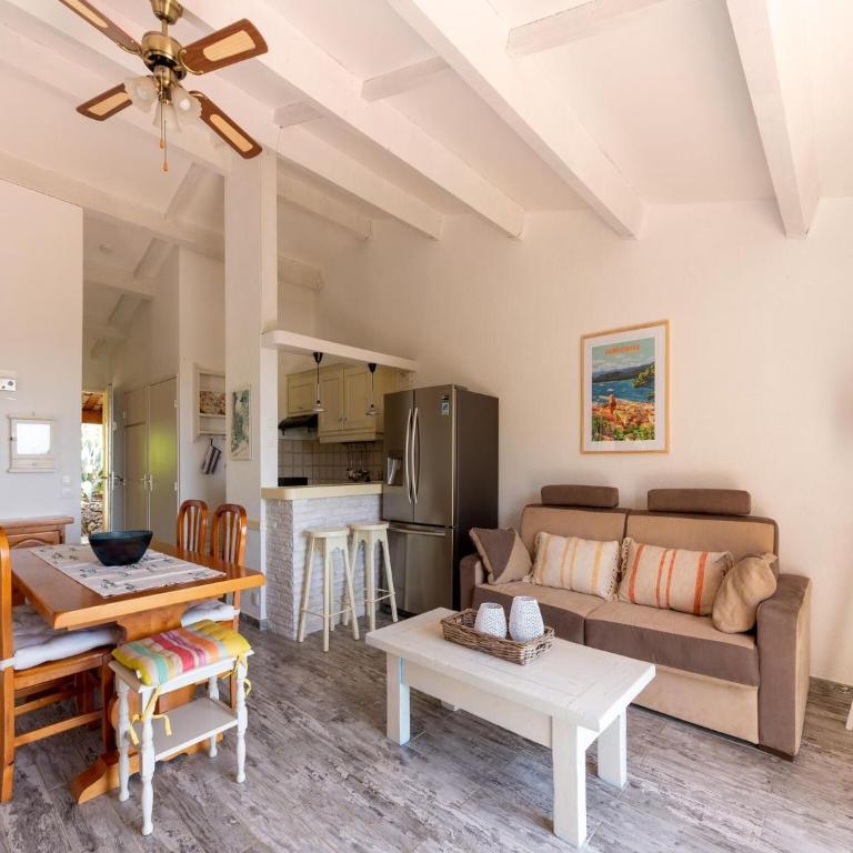 Apartment near Saint Tropez Beach - Maison de Vacances 2 Chambres - 2
