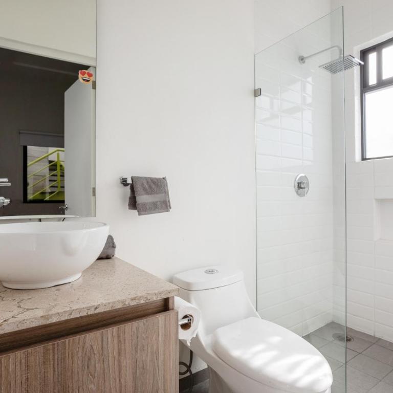 Kasa Nápoles - Apartment with Shower - 5