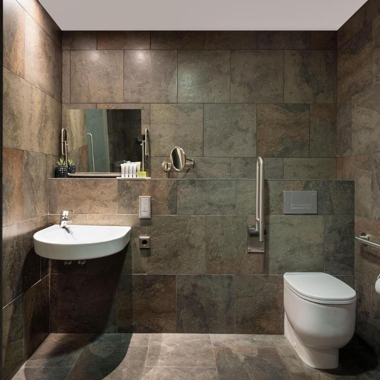Le Meridien Barcelona - Premium King Room - 6